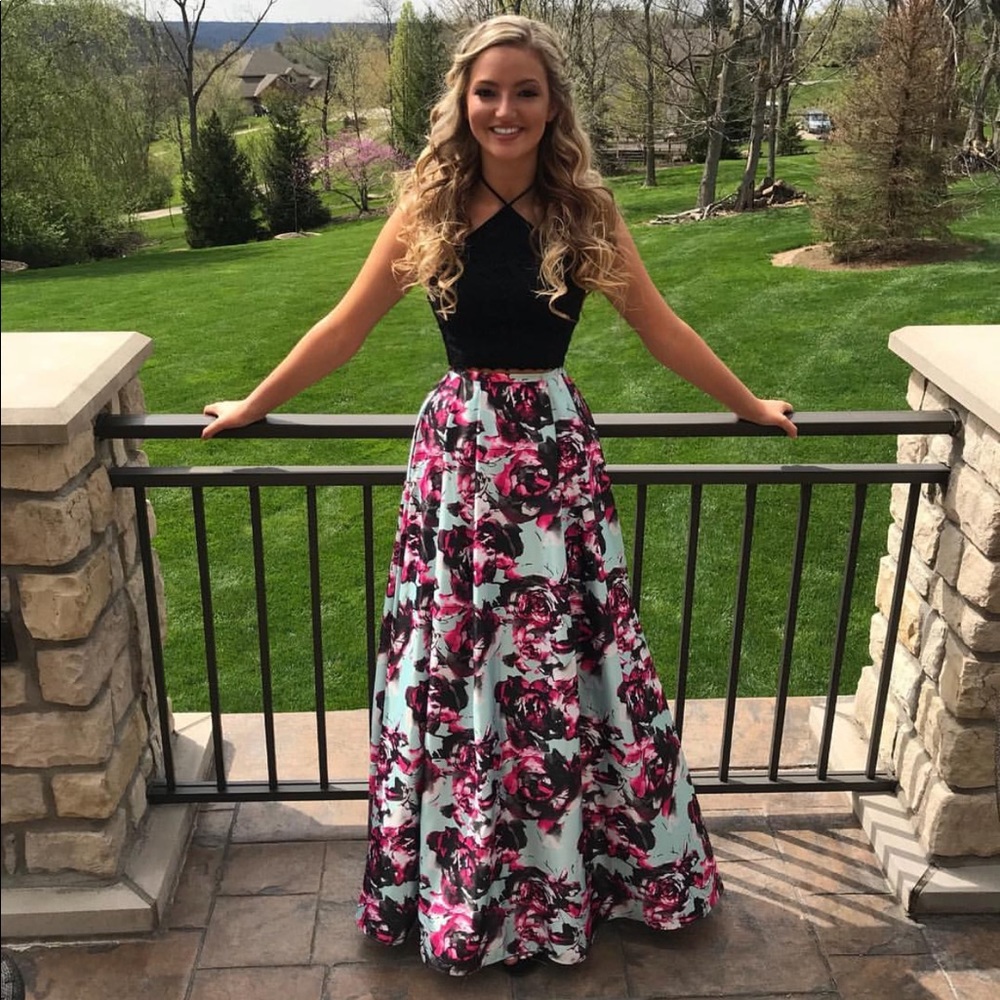 PROM DRESS! 2 piece black and floral